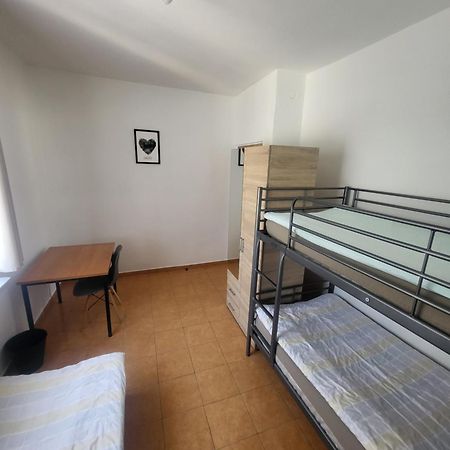 Rooms4Rest Popularna - Private Rooms For Tourists - Atr Consulting Sp, Z O,O, Варшава Екстериор снимка