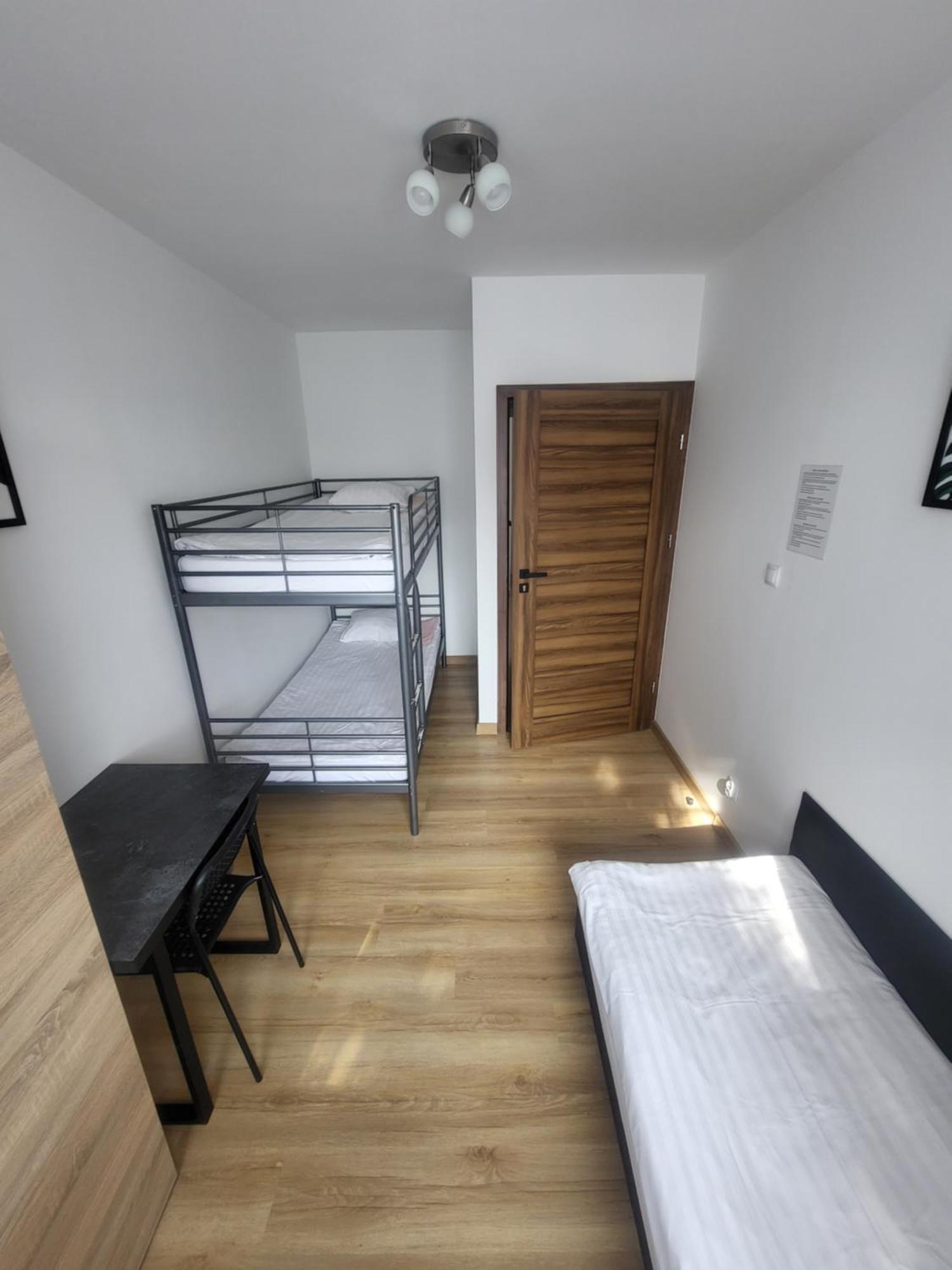 Rooms4Rest Popularna - Private Rooms For Tourists - Atr Consulting Sp, Z O,O, Варшава Екстериор снимка