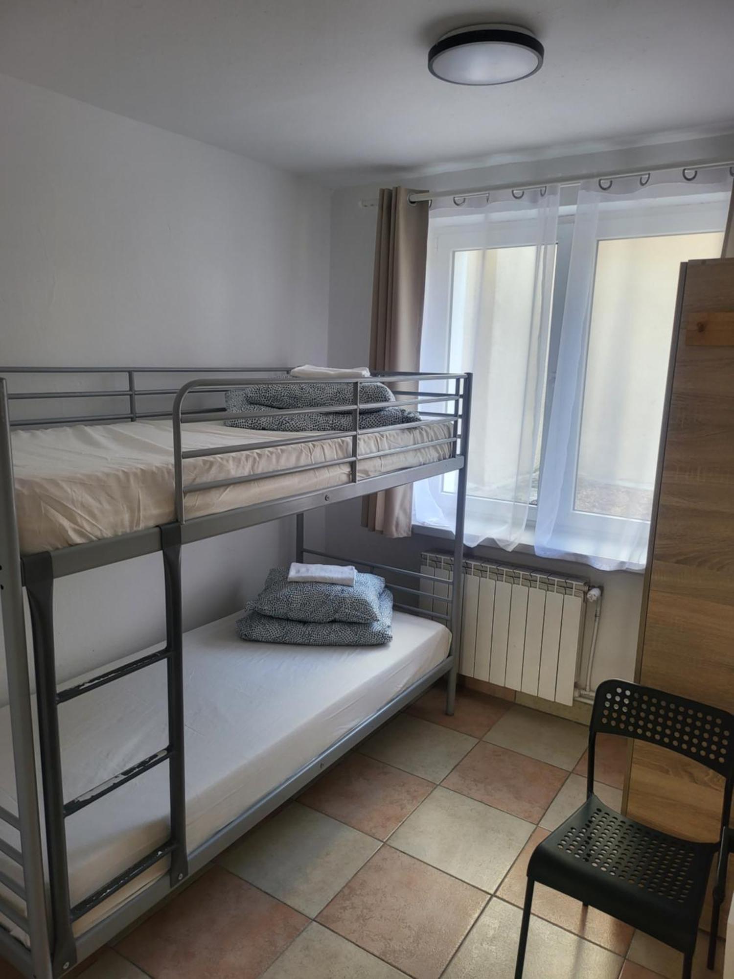 Rooms4Rest Popularna - Private Rooms For Tourists - Atr Consulting Sp, Z O,O, Варшава Екстериор снимка