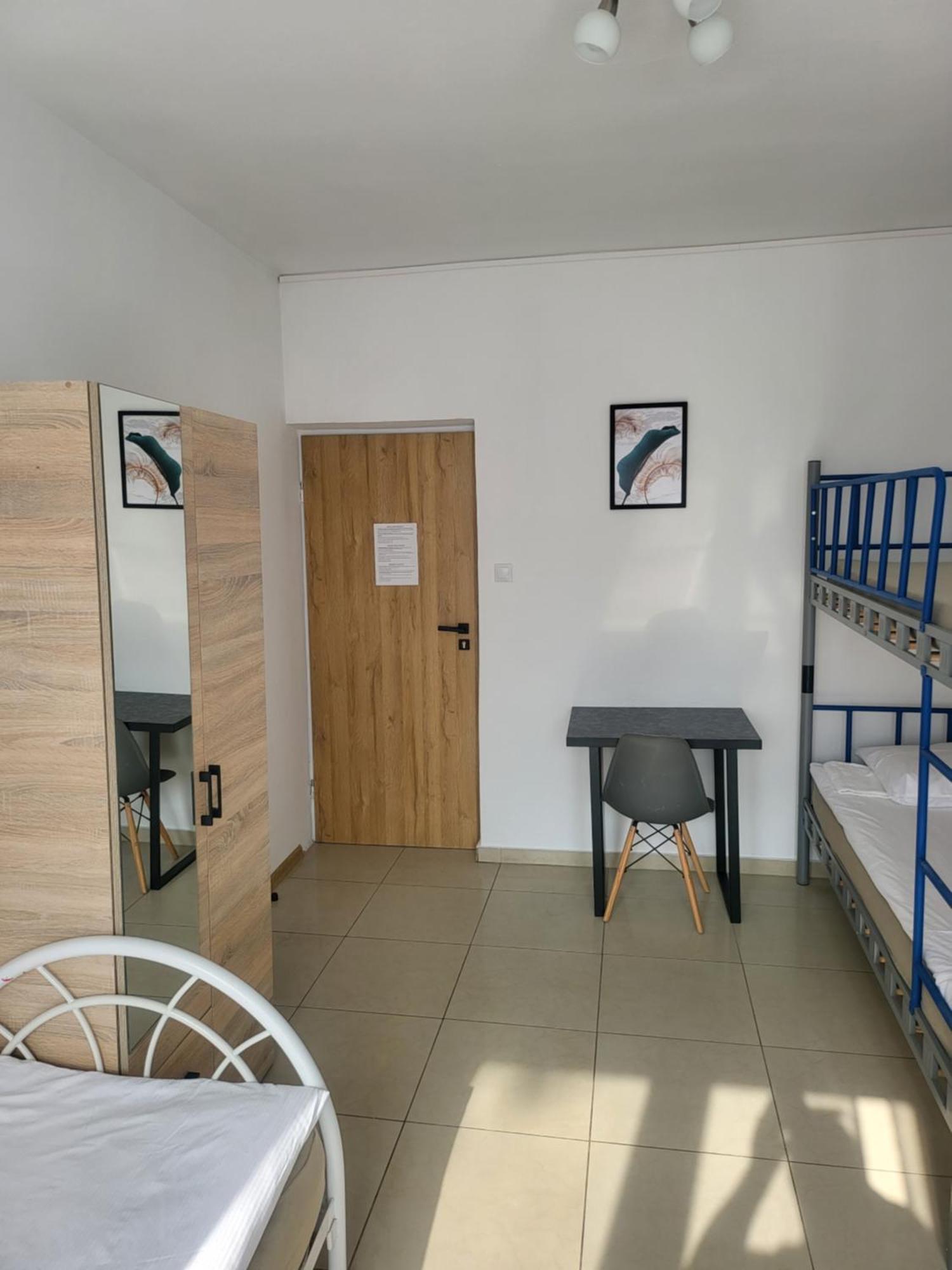 Rooms4Rest Popularna - Private Rooms For Tourists - Atr Consulting Sp, Z O,O, Варшава Екстериор снимка