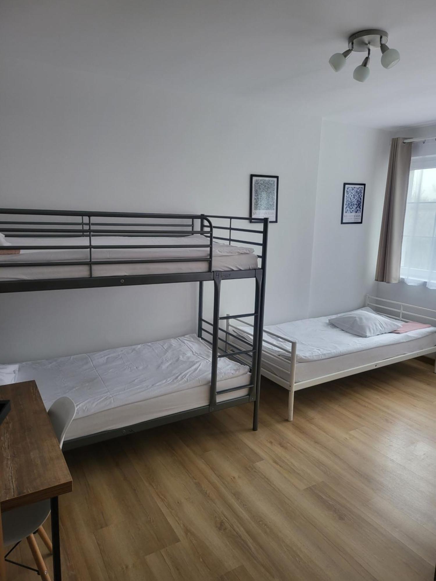 Rooms4Rest Popularna - Private Rooms For Tourists - Atr Consulting Sp, Z O,O, Варшава Екстериор снимка